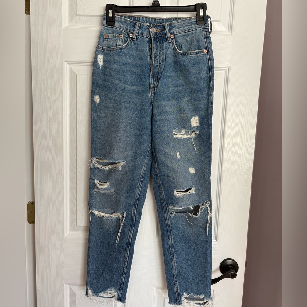 H&M High Waisted ripped Jeans size 2